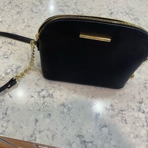 Steve Madden Crossbody Bag, black with gold chain.